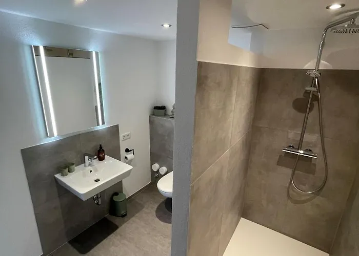 Mainterrasse Panorama ميلتينبرغ